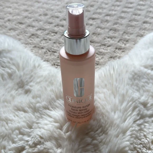 Clinique Moisture Surge Face Spray 4.2 oz. New and unused - Picture 4 of 4